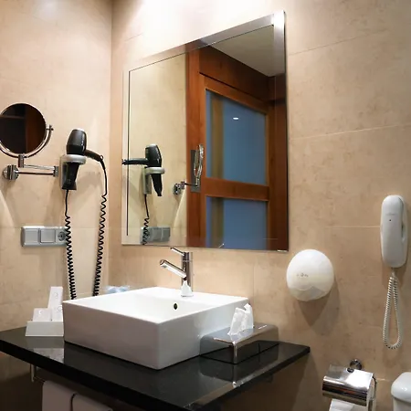 Port Azafata Valencia Hotel Manises