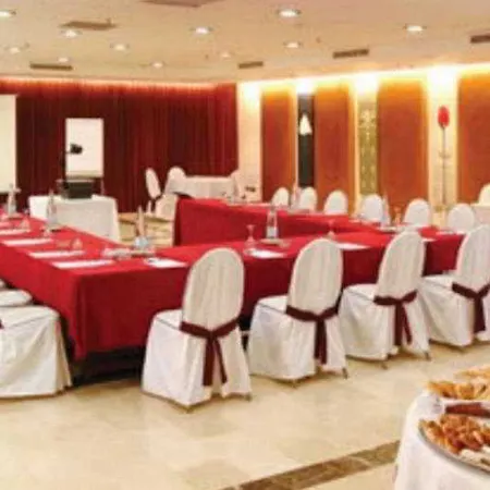 Port Azafata Valencia 4* Manises