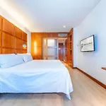 Port Azafata Valencia Otel