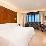 Otel Port Azafata Valencia 4*