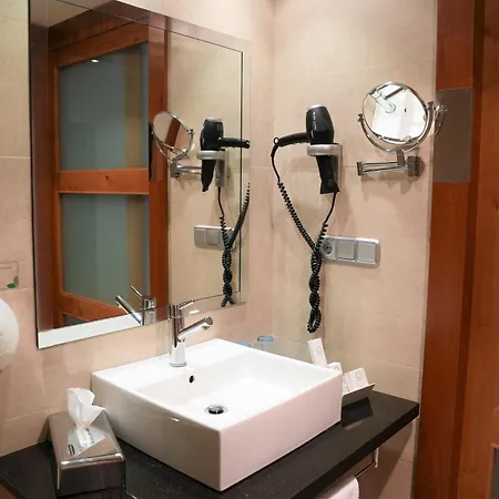 Hotell Port Azafata Valencia