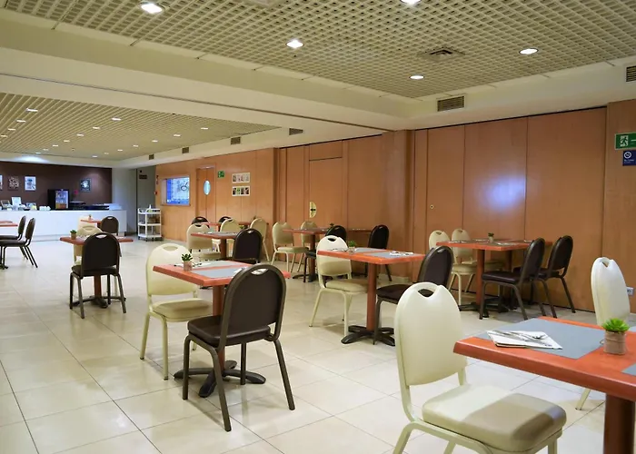 Hotel Port Azafata Valencia 4*